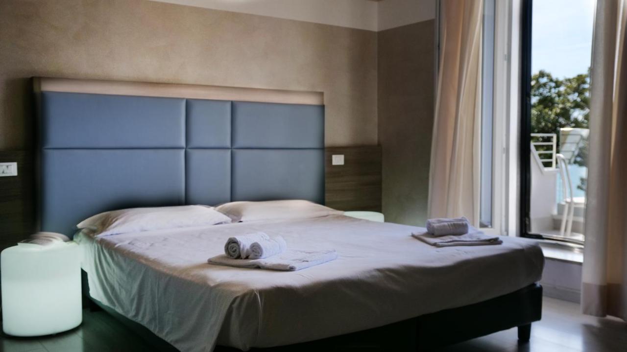 Hotel Riviera Desenzano del Garda Exteriér fotografie